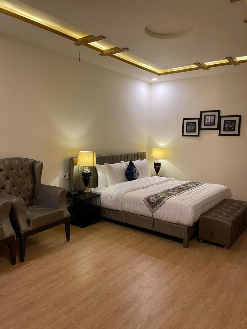 The Corporate Lodges Hotel Saidu Sharif Εξωτερικό φωτογραφία